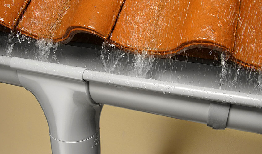 Trong xây dựng, ống thép tráng kẽm được sử dụng nhiều làm các ống dẫn nước