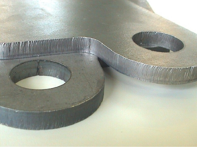 cắt laser CNC thép dày