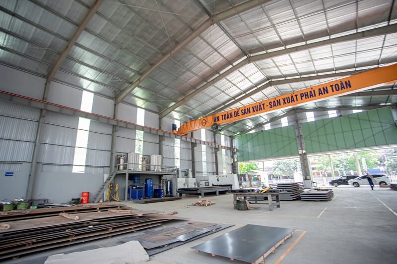 Xưởng gia công nhôm