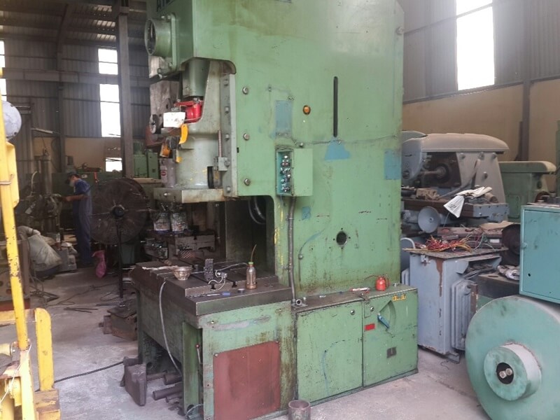 Máy dập cơ khí